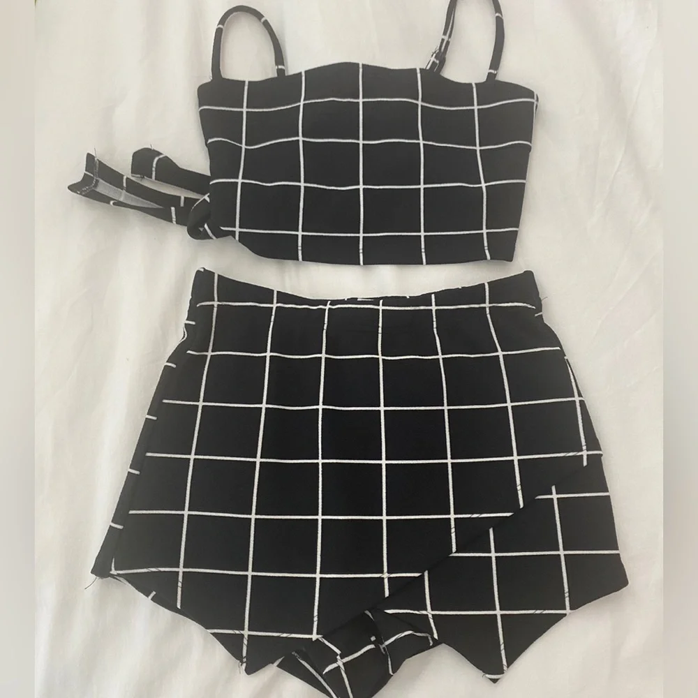 Black & White Matching Set - Picture 3 of 3